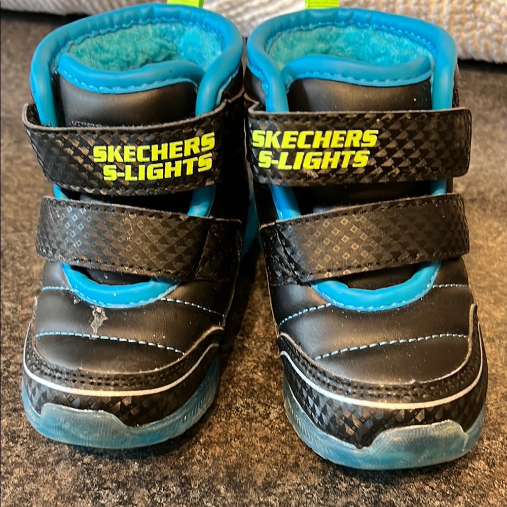 Skechers Kids' Black and Blue S-Lights Shoes T6
